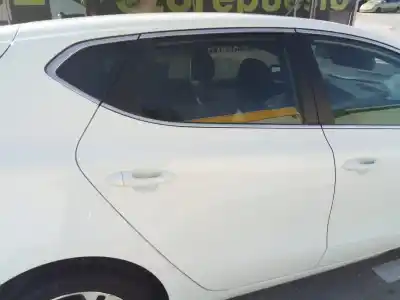 Veicolo di demolizione kia ceed drive 136 cv / 100 kw dell'anno 2017 alimentato d4fb