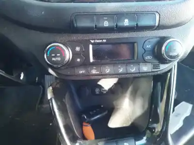 Veicolo di demolizione kia ceed drive 136 cv / 100 kw dell'anno 2017 alimentato d4fb