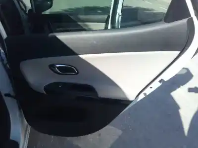 Veicolo di demolizione kia ceed drive 136 cv / 100 kw dell'anno 2017 alimentato d4fb