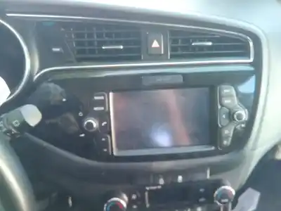 Veicolo di demolizione kia ceed drive 136 cv / 100 kw dell'anno 2017 alimentato d4fb