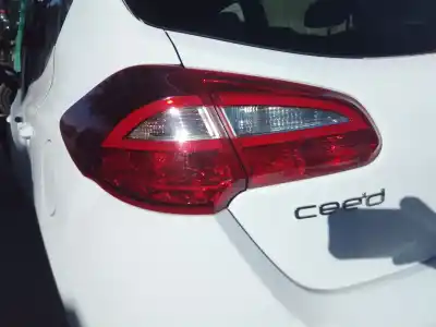 Veicolo di demolizione kia ceed drive 136 cv / 100 kw dell'anno 2017 alimentato d4fb