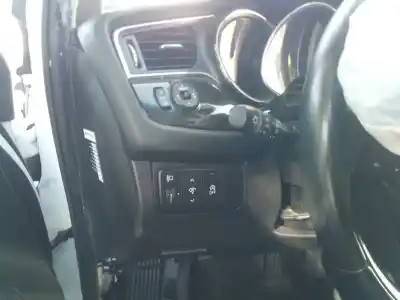 Veicolo di demolizione kia ceed drive 136 cv / 100 kw dell'anno 2017 alimentato d4fb