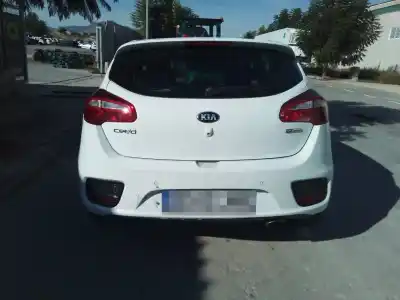 Veicolo di demolizione kia ceed drive 136 cv / 100 kw dell'anno 2017 alimentato d4fb