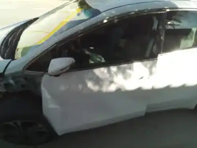 Veicolo di demolizione kia ceed drive 136 cv / 100 kw dell'anno 2017 alimentato d4fb