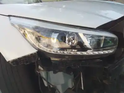 Veicolo di demolizione kia ceed drive 136 cv / 100 kw dell'anno 2017 alimentato d4fb