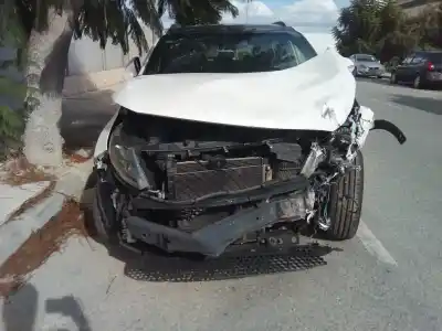 Veicolo di demolizione kia sportage emotion 4x2 dell'anno 2001 alimentato d4fd