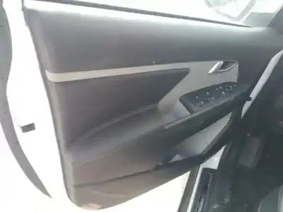 Veicolo di demolizione kia sportage emotion 4x2 dell'anno 2001 alimentato d4fd