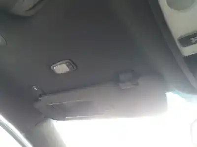 Veicolo di demolizione kia sportage emotion 4x2 dell'anno 2001 alimentato d4fd