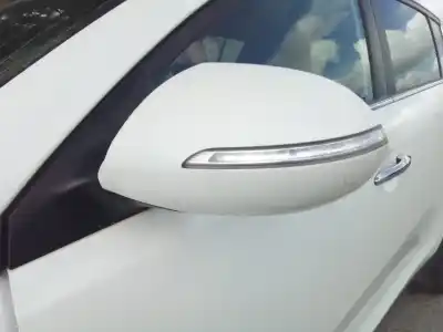 Veicolo di demolizione kia sportage emotion 4x2 dell'anno 2001 alimentato d4fd