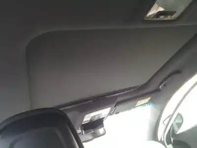 Veicolo di demolizione kia sportage emotion 4x2 dell'anno 2001 alimentato d4fd