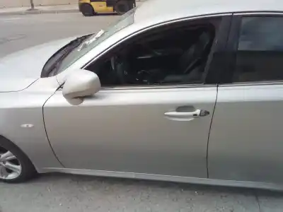 Veículo de Sucata lexus is200 (ds2/is2) 220d do ano 2001 alimentado 2adfhv