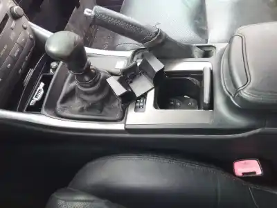 Veículo de Sucata lexus is200 (ds2/is2) 220d do ano 2001 alimentado 2adfhv