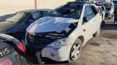 Veicolo di demolizione ssangyong actyon 200 xdi 4wd limited dell'anno 2009 alimentato d20dt