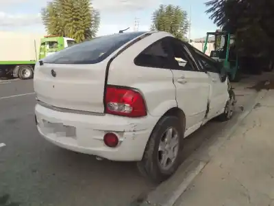 Veicolo di demolizione ssangyong actyon 200 xdi 4wd limited dell'anno 2009 alimentato d20dt