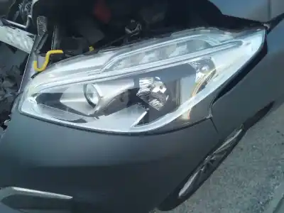 Scrapping Vehicle peugeot 208 allure of the year 2001 powered hm01