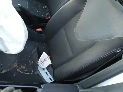 Veículo de Sucata renault clio iv business do ano 2001 alimentado k9kb608