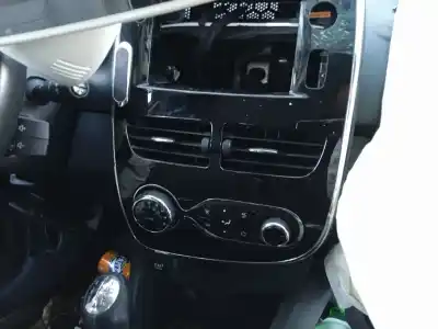 Veículo de Sucata renault clio iv business do ano 2001 alimentado k9kb608