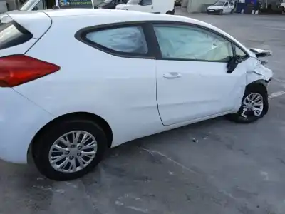 Scrapping Vehicle kia ceed tech 99 cv / 73 kw of the year 2001 powered g4fa