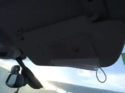 Vehicul casat peugeot 5008 allure al anului 2001 alimentat 5fv