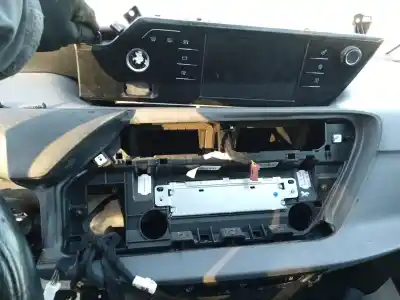 Vehicul casat peugeot 5008 allure al anului 2001 alimentat 5fv