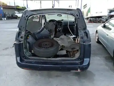 Vehicul casat peugeot 5008 allure al anului 2001 alimentat 5fv