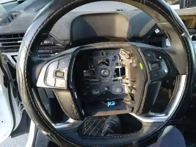 Vehicul casat peugeot 5008 allure al anului 2001 alimentat 5fv