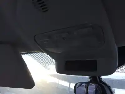 Vehicul casat peugeot 5008 allure al anului 2001 alimentat 5fv