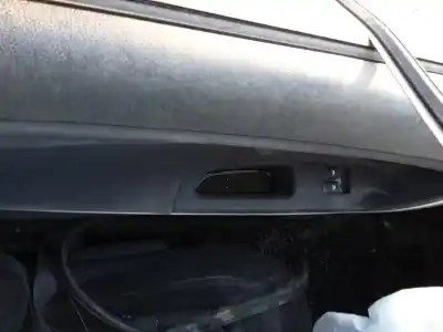 Vehicul casat peugeot 5008 allure al anului 2001 alimentat 5fv