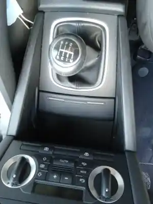 Veicolo di demolizione audi a3 (8p) 1.6 fsi ambiente 116 cv / 85 kw dell'anno 2006 alimentato blf