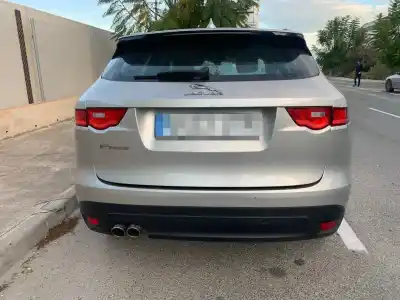 Здавання транспортного засобу jaguar                                             f-pace                                                                                                                                                                                                                                                     portfolio                                                                                                                                                                                                                                                  року 2001 потужний 204dtd