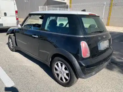 Veículo de Sucata mini mini (r50, r53) cooper do ano 2001 alimentado w10b16a