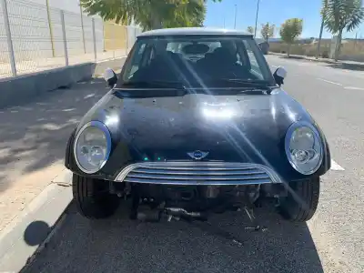 Veículo de Sucata mini mini (r50, r53) cooper do ano 2001 alimentado w10b16a