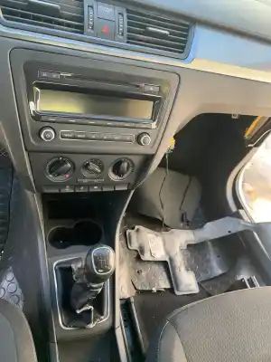 Vehicul casat skoda rapid active al anului 2001 alimentat cay