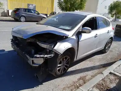 Vehicul casat ford focus lim. business al anului 2015 alimentat pndd