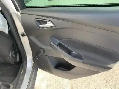 Vehicul casat ford focus lim. business al anului 2015 alimentat pndd