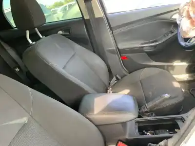 Vehicul casat ford focus lim. business al anului 2015 alimentat pndd