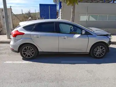 Vehicul casat ford focus lim. business al anului 2015 alimentat pndd