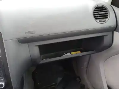 Здавання транспортного засобу volkswagen caddy ka/kb (2k) furg. 105 cv / 77 kw року 2001 потужний bls