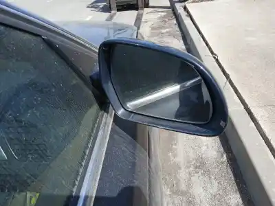 Здавання транспортного засобу audi a4 b8 (8k2) 2.0 tdi року 2001 потужний 