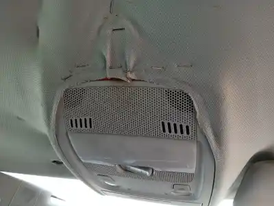 Здавання транспортного засобу audi a4 b8 (8k2) 2.0 tdi року 2001 потужний 