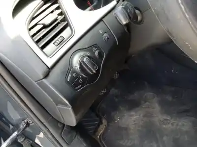Здавання транспортного засобу audi a4 b8 (8k2) 2.0 tdi року 2001 потужний 