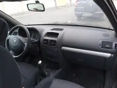 Утилизация автомобиля renault clio ii fase ii (b/cb0) authentique confort года 2004 питание k9k e7