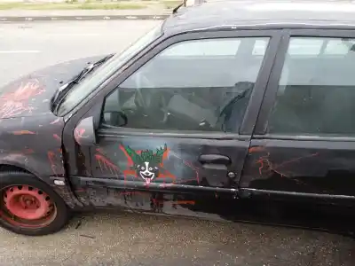 Veicolo di demolizione citroen saxo 1.1 sx dell'anno 2003 alimentato hfx