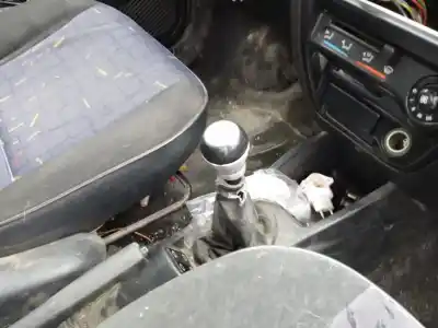 Veicolo di demolizione citroen saxo 1.1 sx dell'anno 2003 alimentato hfx