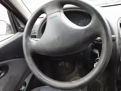 Veicolo di demolizione citroen saxo 1.1 sx dell'anno 2003 alimentato hfx