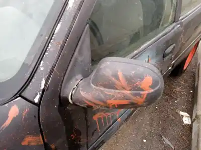 Veicolo di demolizione citroen saxo 1.1 sx dell'anno 2003 alimentato hfx