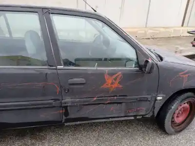 Veicolo di demolizione citroen saxo 1.1 sx dell'anno 2003 alimentato hfx
