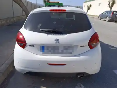 Veículo de Sucata peugeot 208 allure do ano 2016 alimentado hn01