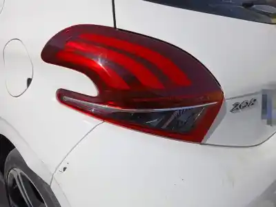 Veículo de Sucata peugeot 208 allure do ano 2016 alimentado hn01