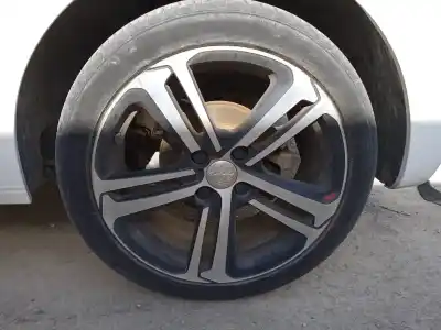 Veículo de Sucata peugeot 208 allure do ano 2016 alimentado hn01